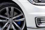 Volkswagen Passat GTE 2016 года (UK)